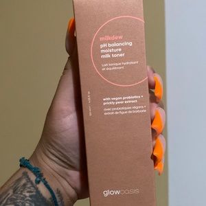 GLOW OASIS MILKDEW MILK TONER